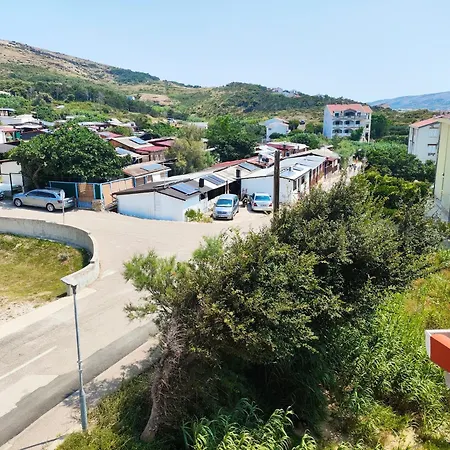 Tonino Exclusive Offers * Pag Town