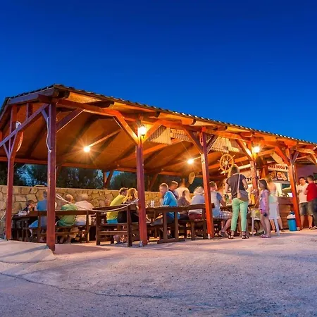Tonino Exclusive Offers Apartmán Pag Town